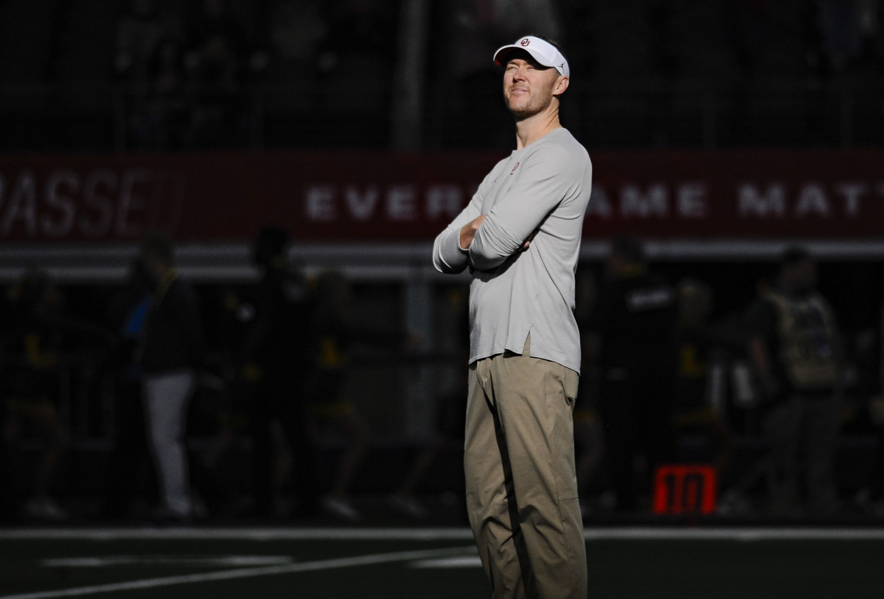 Coach Lincoln Riley